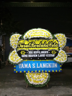 Papan Bunga Duka di Indihiang